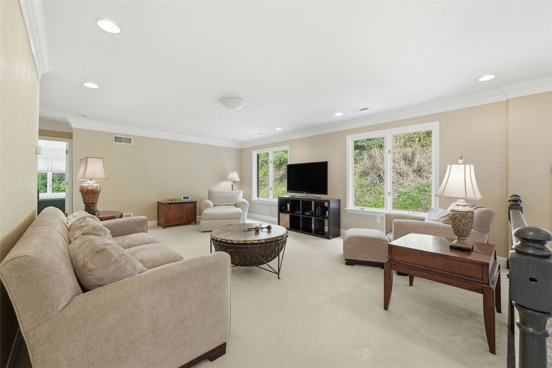 1560 Barrington Drive