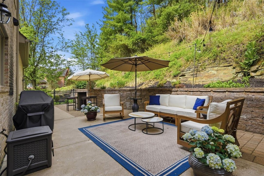 1560 Barrington Drive
