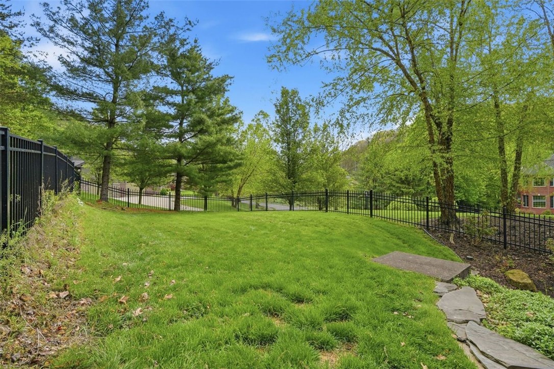 1560 Barrington Drive
