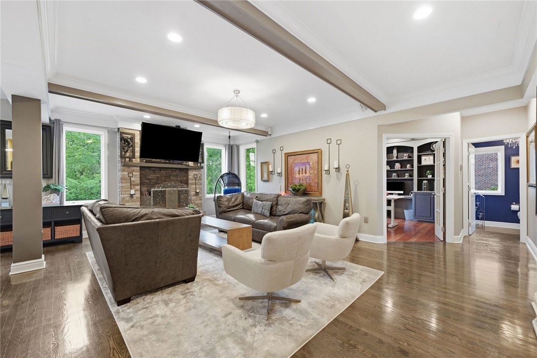 1807 Willow Oak Dr