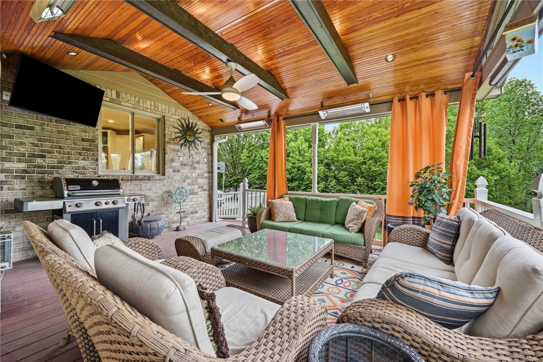 1807 Willow Oak Dr