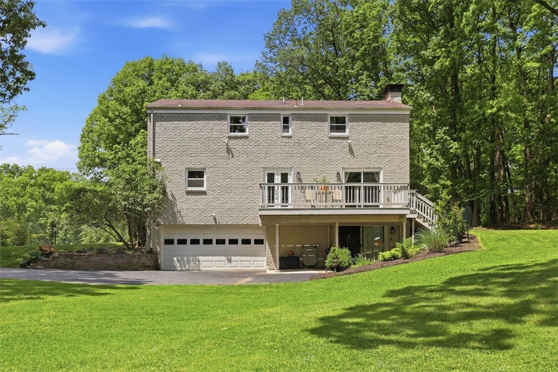 101 Meadcrest Street