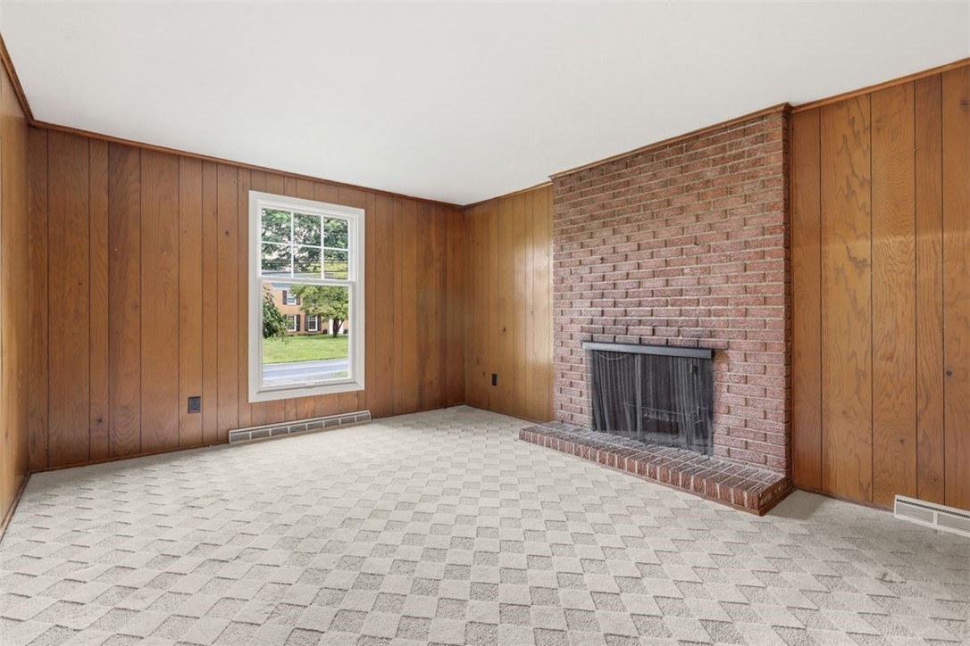 1534 King Charles Drive