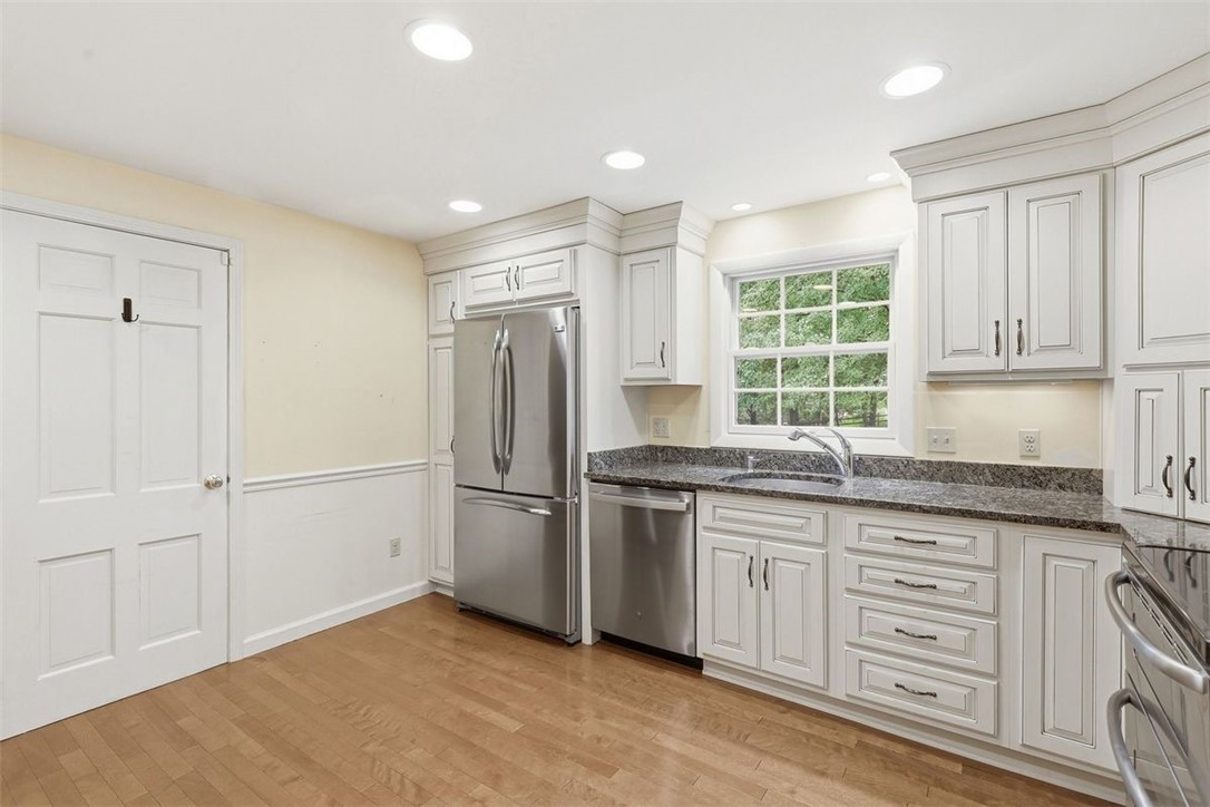 1534 King Charles Drive