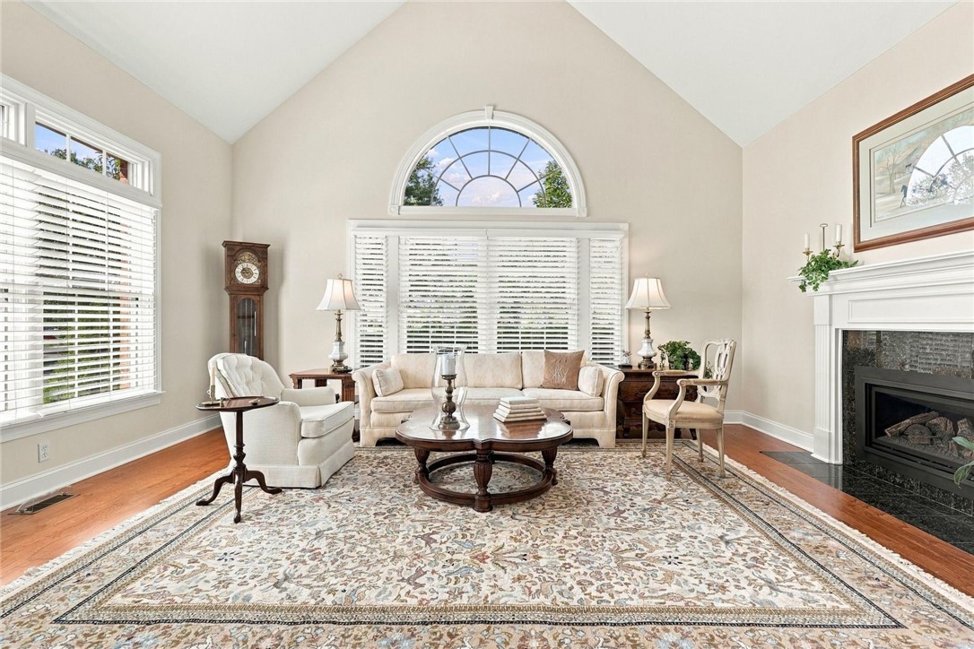 602 Applehill Court