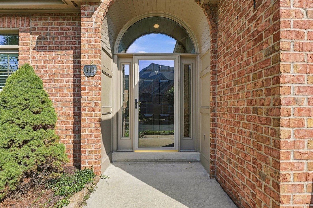 602 Applehill Court