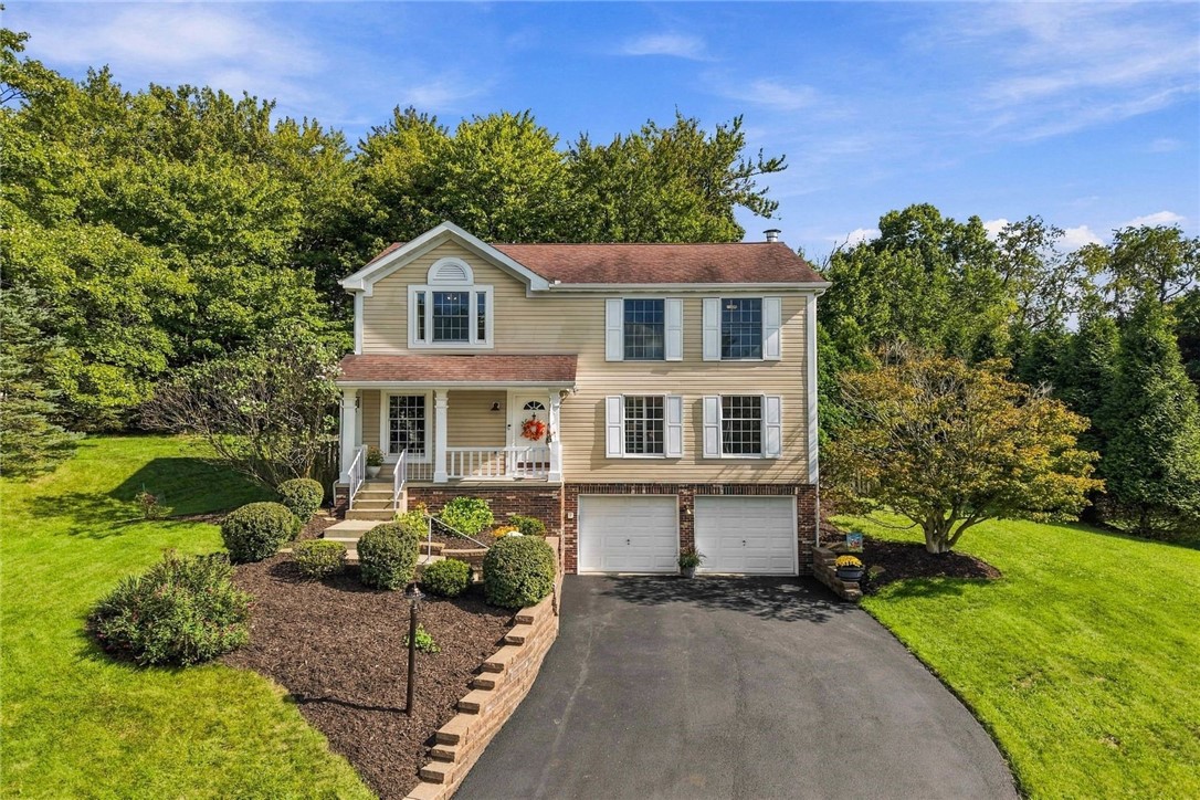 1607 Eaglewood Court