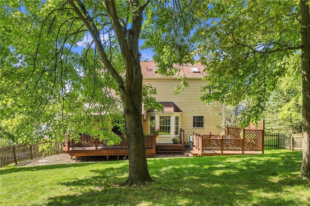 1607 Eaglewood Court