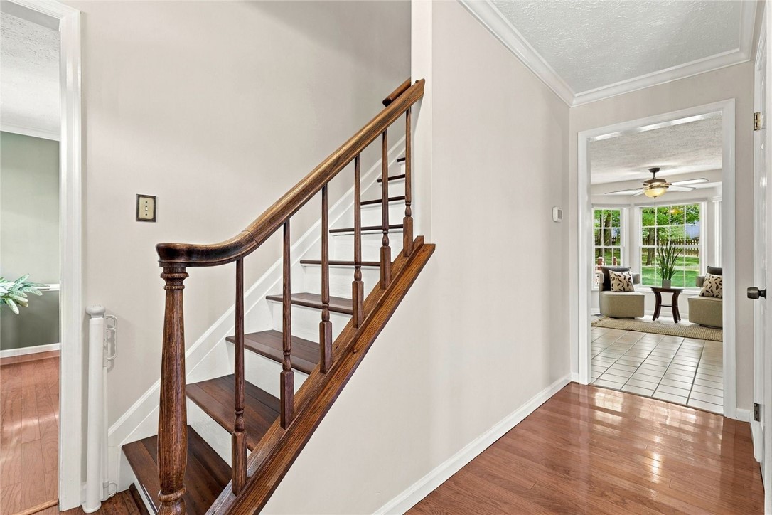 1607 Eaglewood Court
