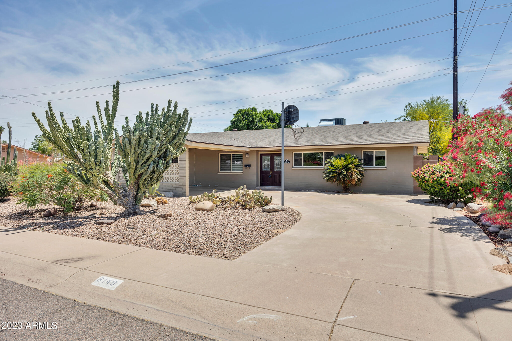 8149 E CRESTWOOD Way