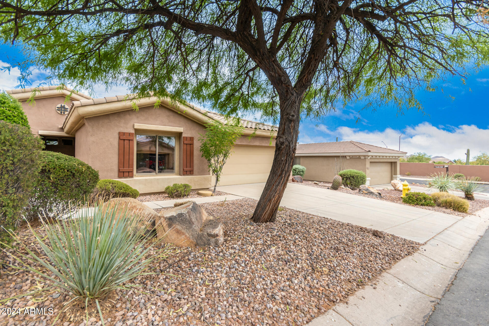 41511 N MILL CREEK Way
