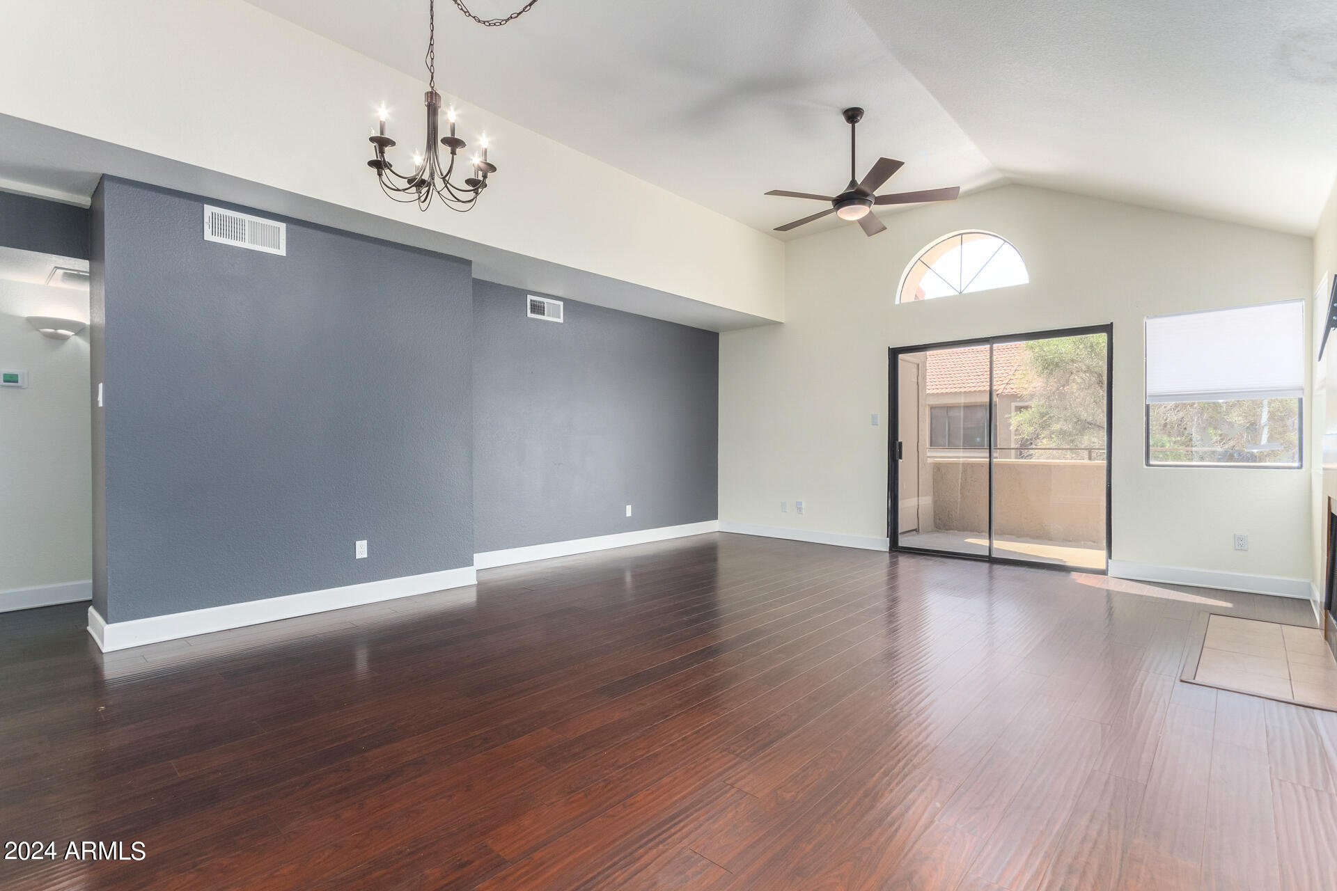 5122 E SHEA Boulevard # 2050