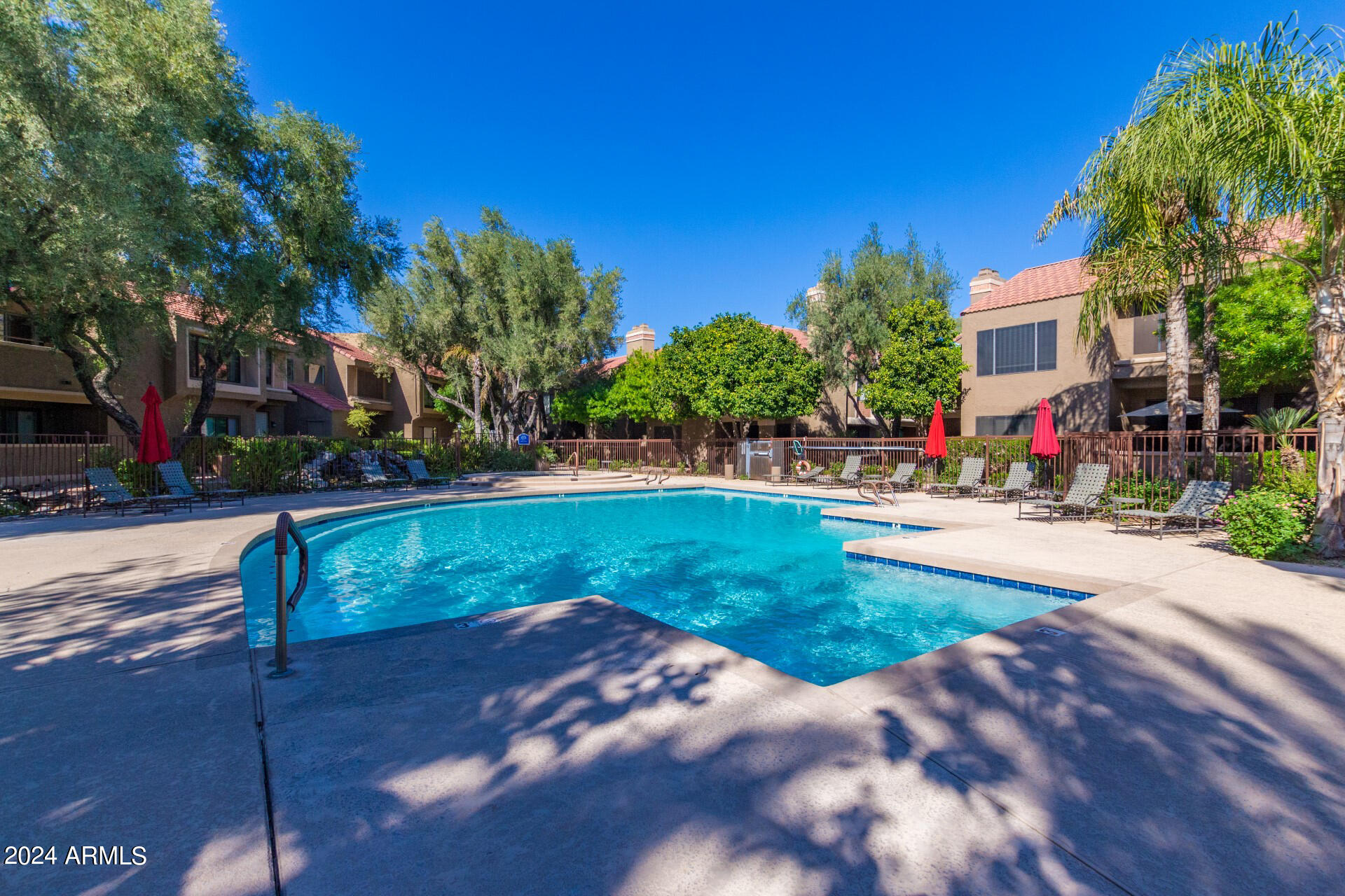 5122 E SHEA Boulevard # 2050
