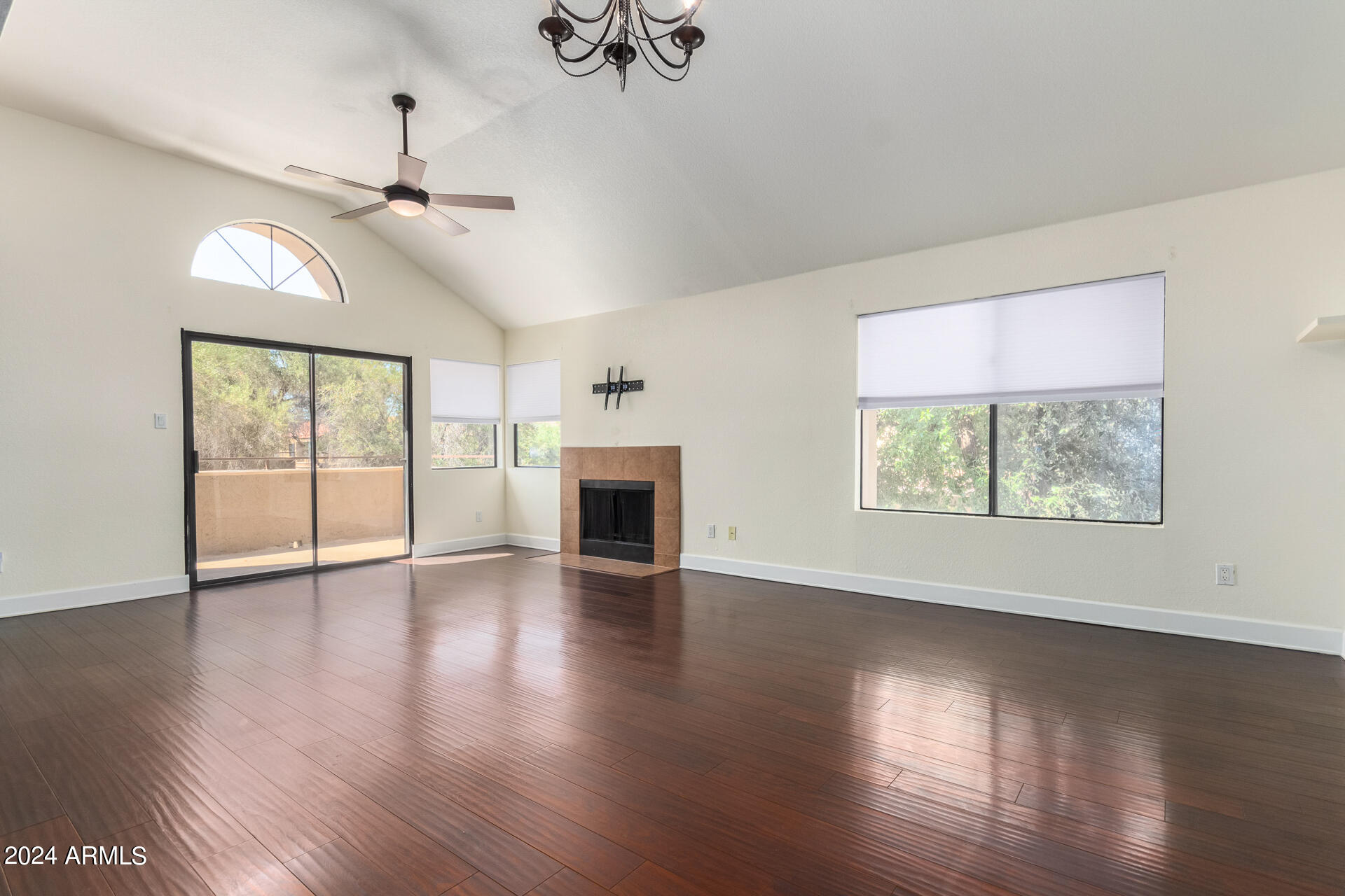 5122 E SHEA Boulevard # 2050
