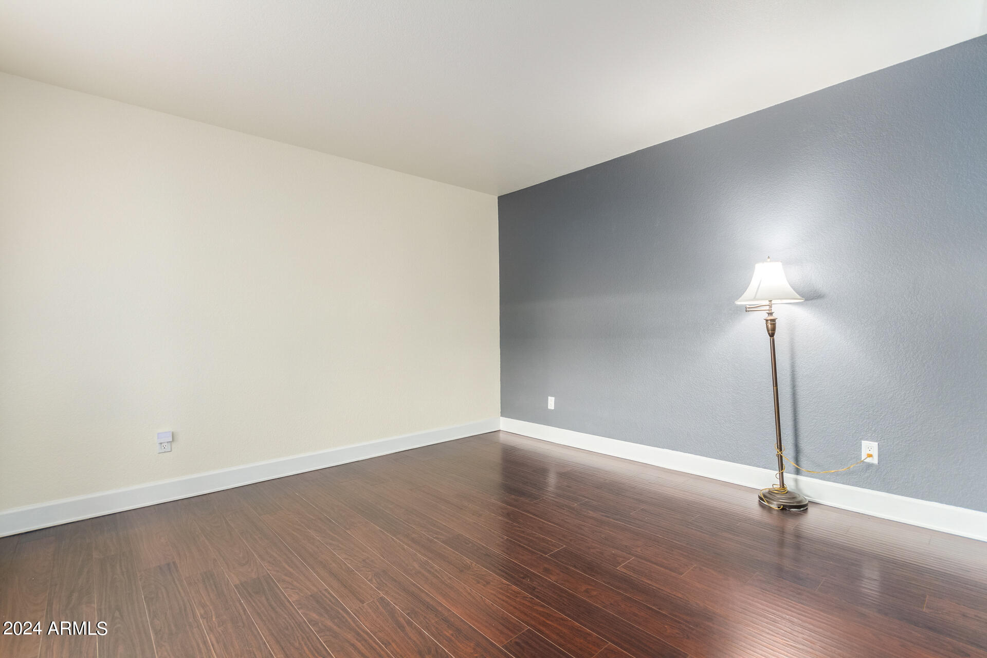 5122 E SHEA Boulevard # 2050