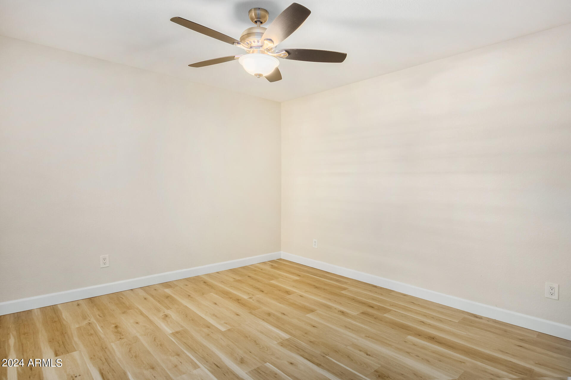 5122 E SHEA Boulevard # 1050