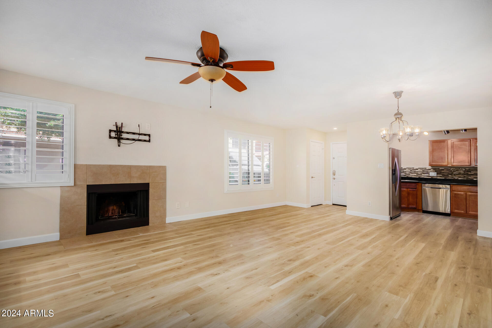 5122 E SHEA Boulevard # 1050