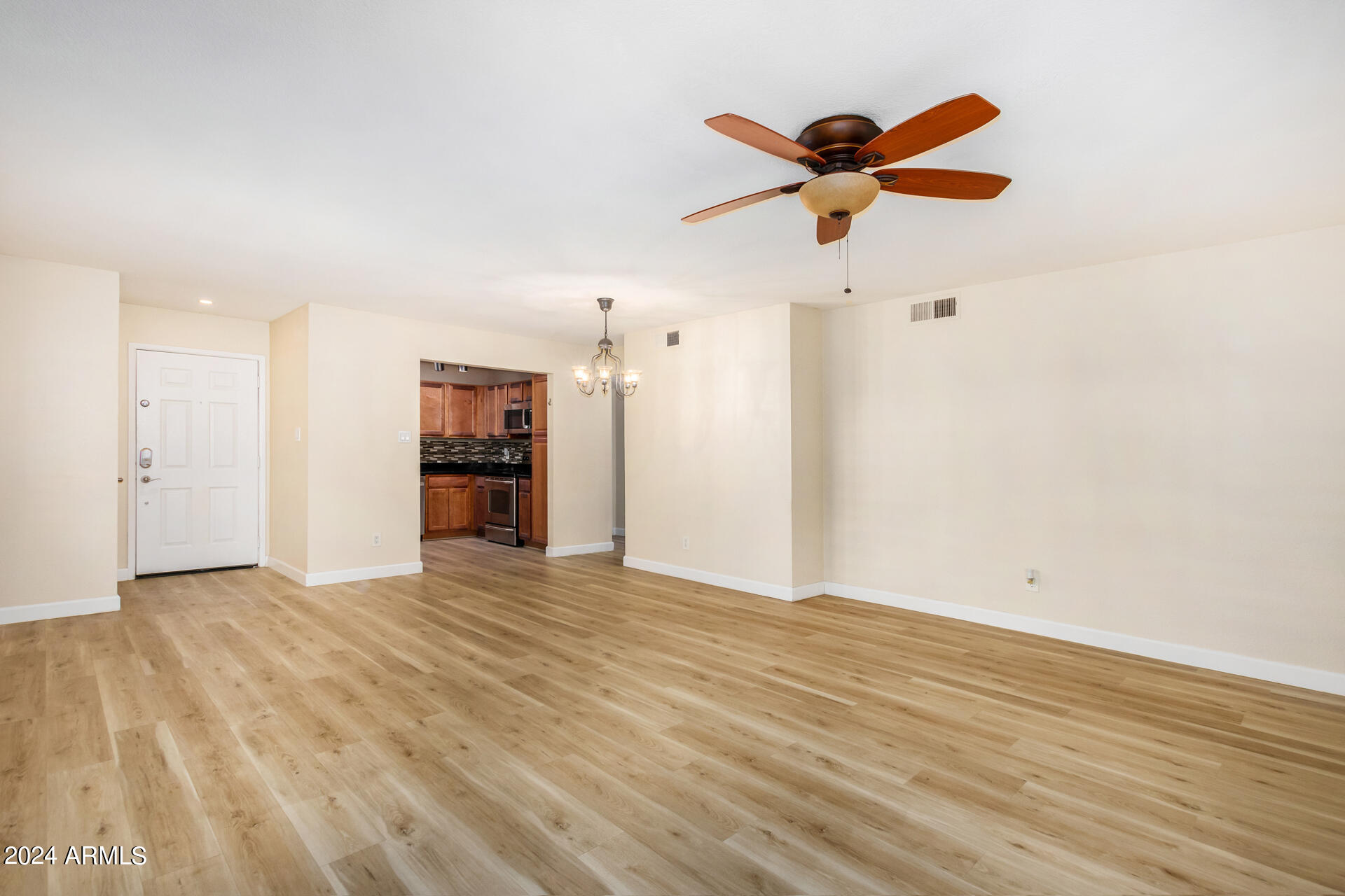 5122 E SHEA Boulevard # 1050