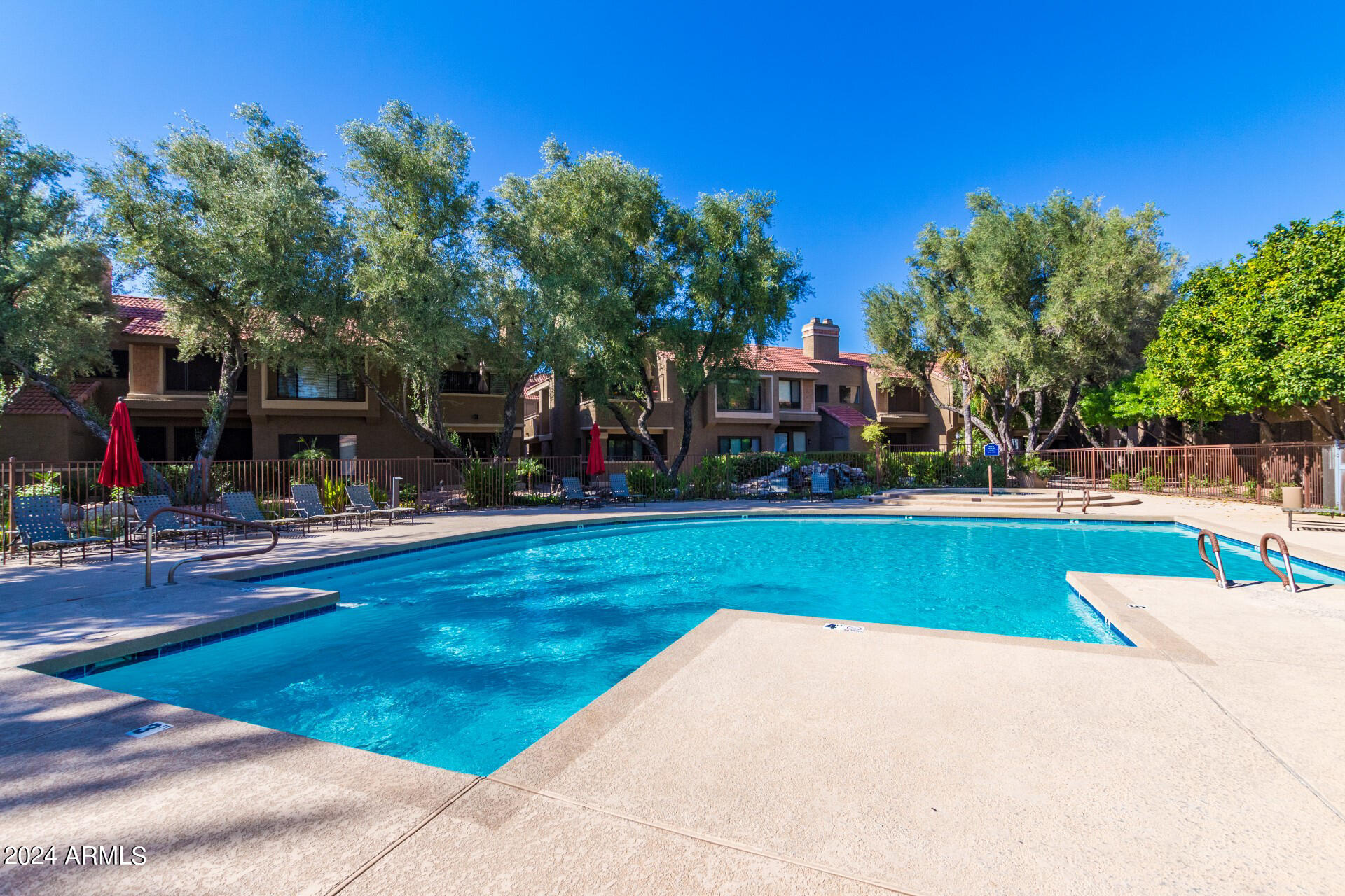 5122 E SHEA Boulevard # 1050