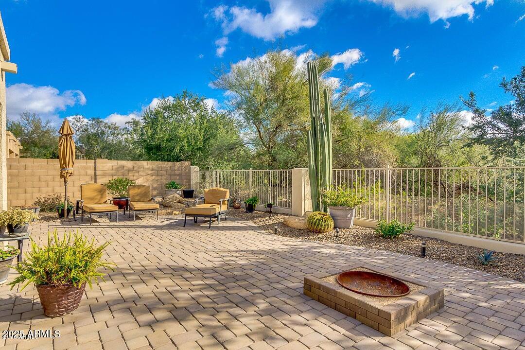 4611 E JUANA Court