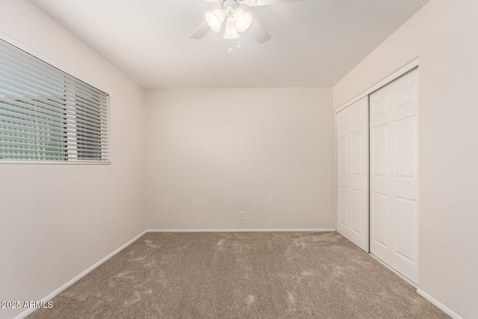 1042 E EL CAMINO Drive