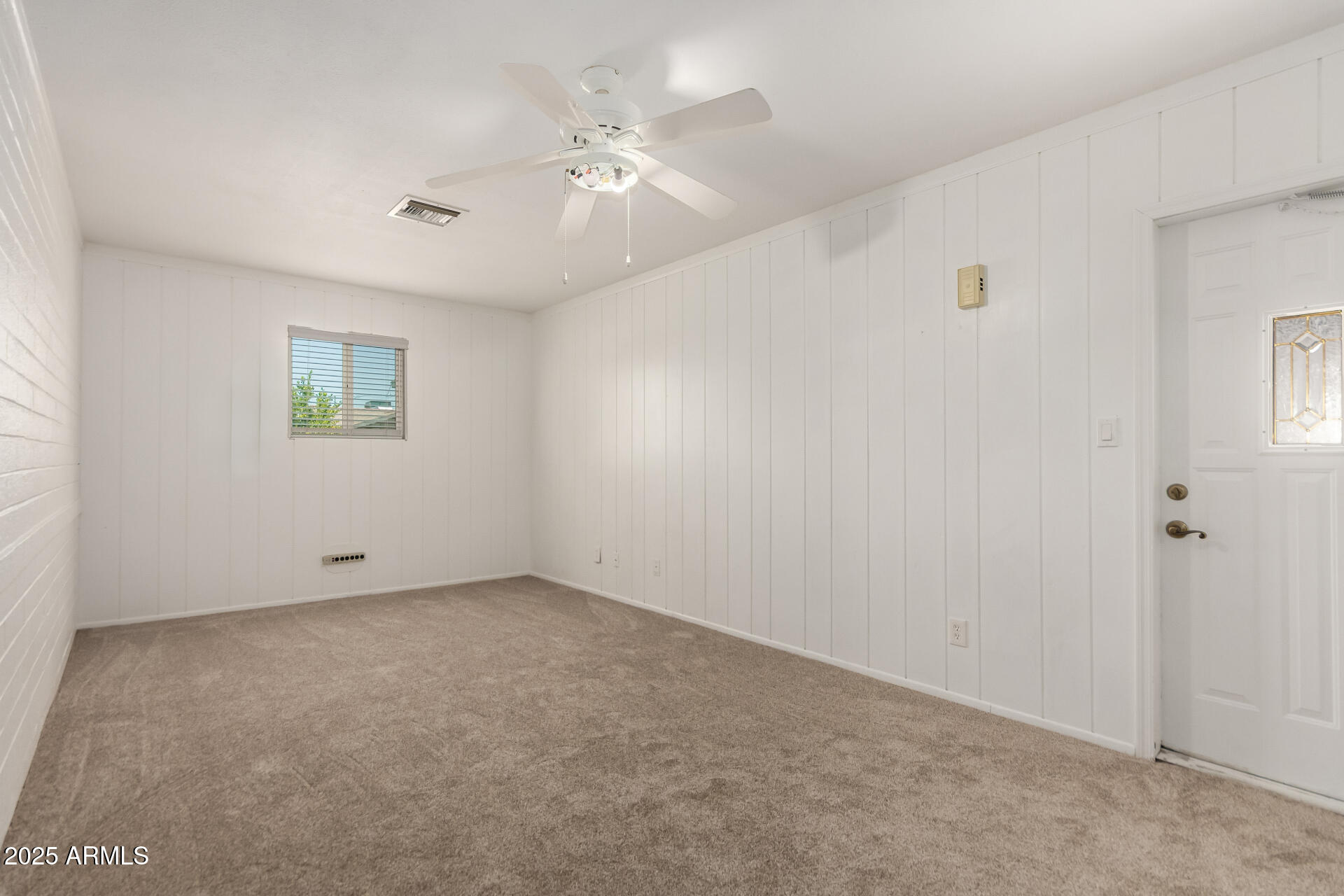 1042 E EL CAMINO Drive