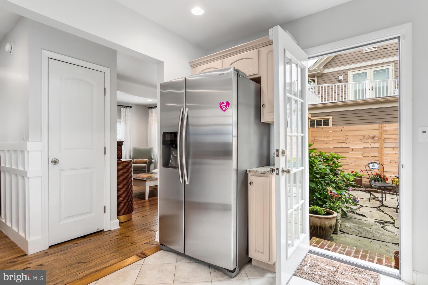 102 Talbot Ln
