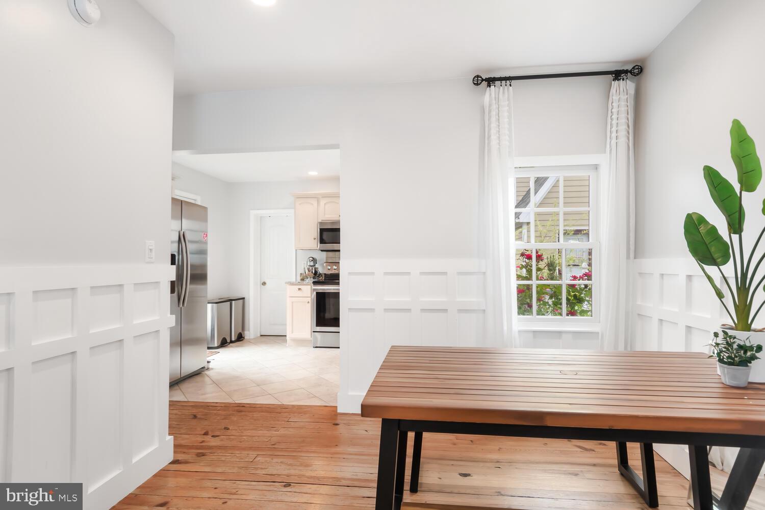 102 Talbot Ln