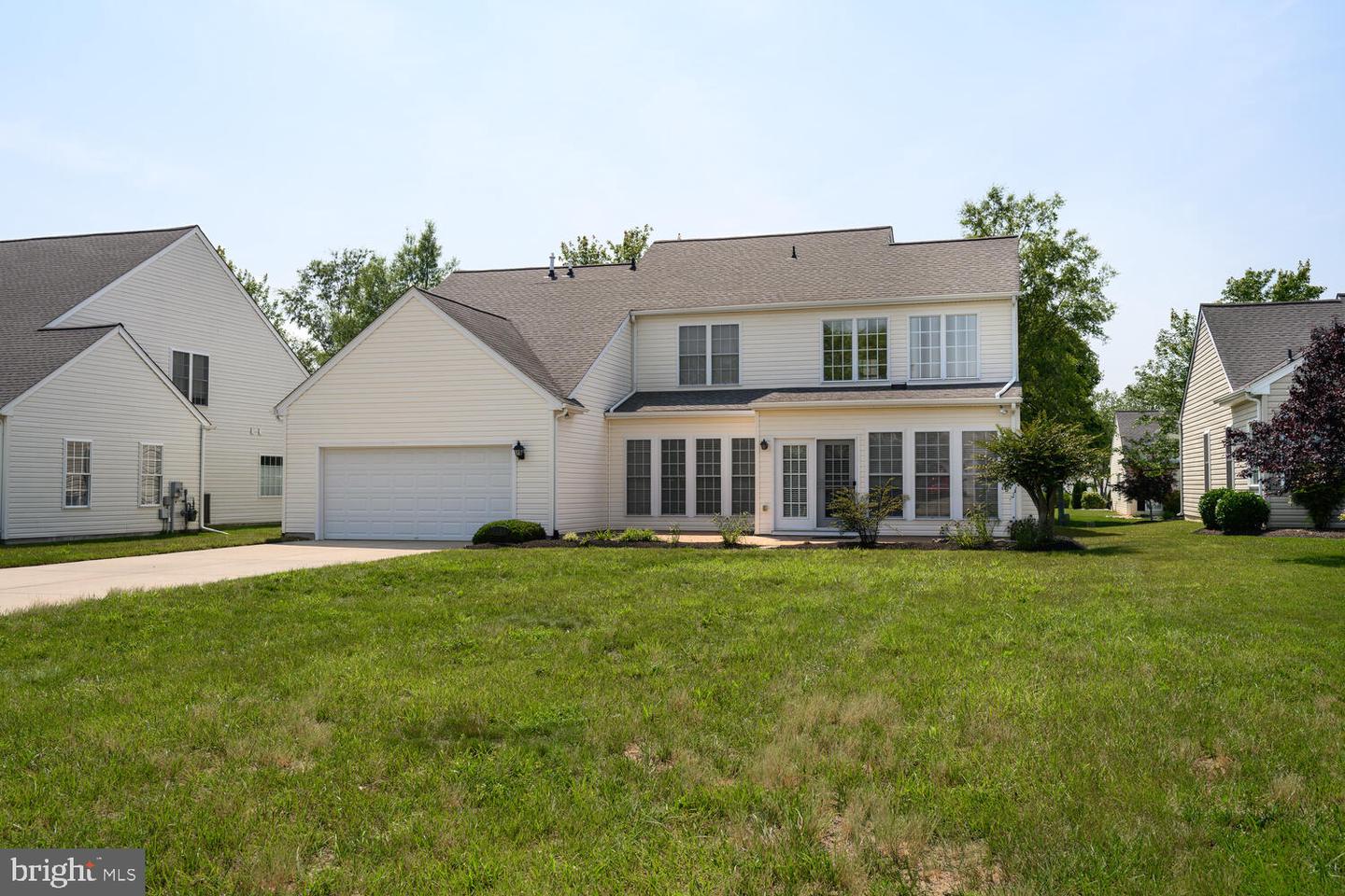 7389 Karen Ave