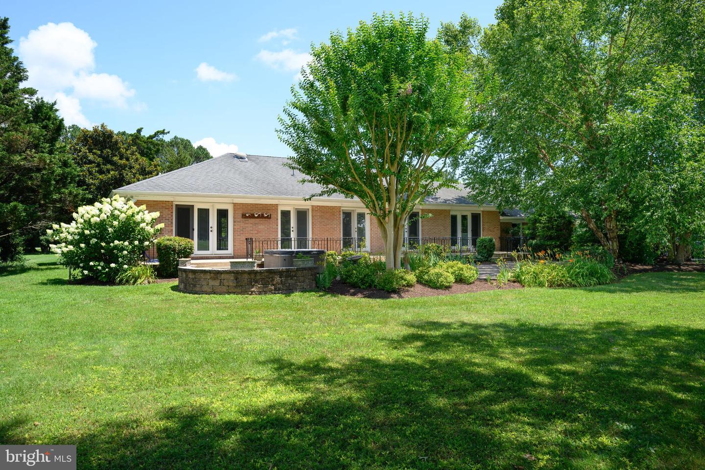 6524 Oxford Rd