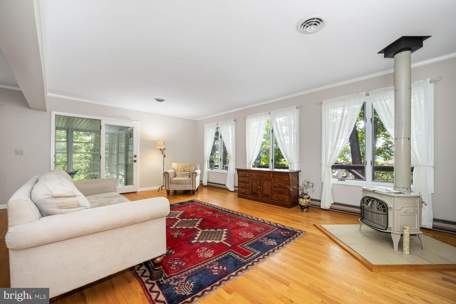 9059 HIGH BANKS DRIVE