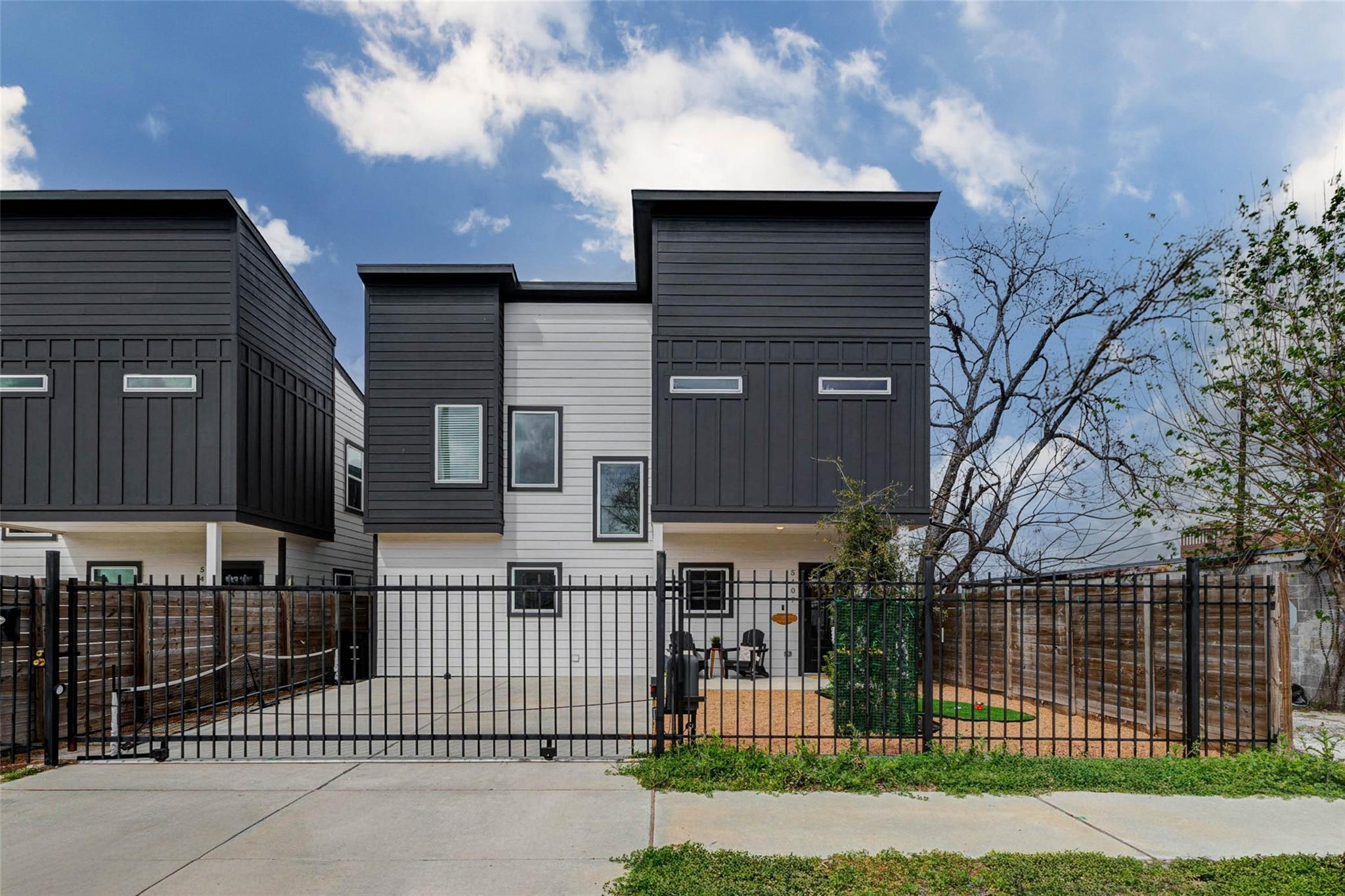 5407 Lee Street