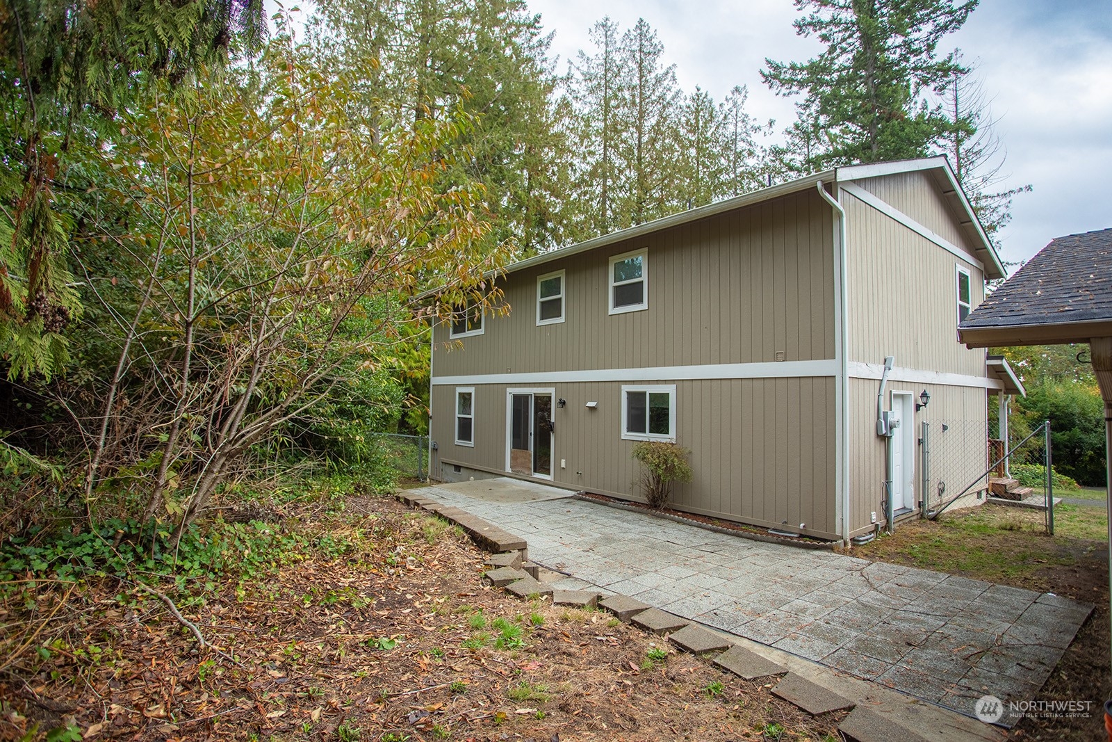 18981 Soundview Boulevard NE