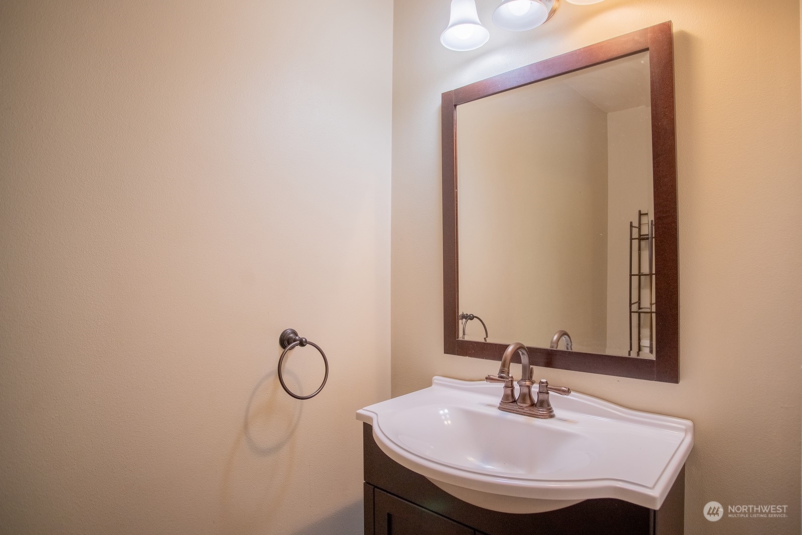 18981 Soundview Boulevard NE