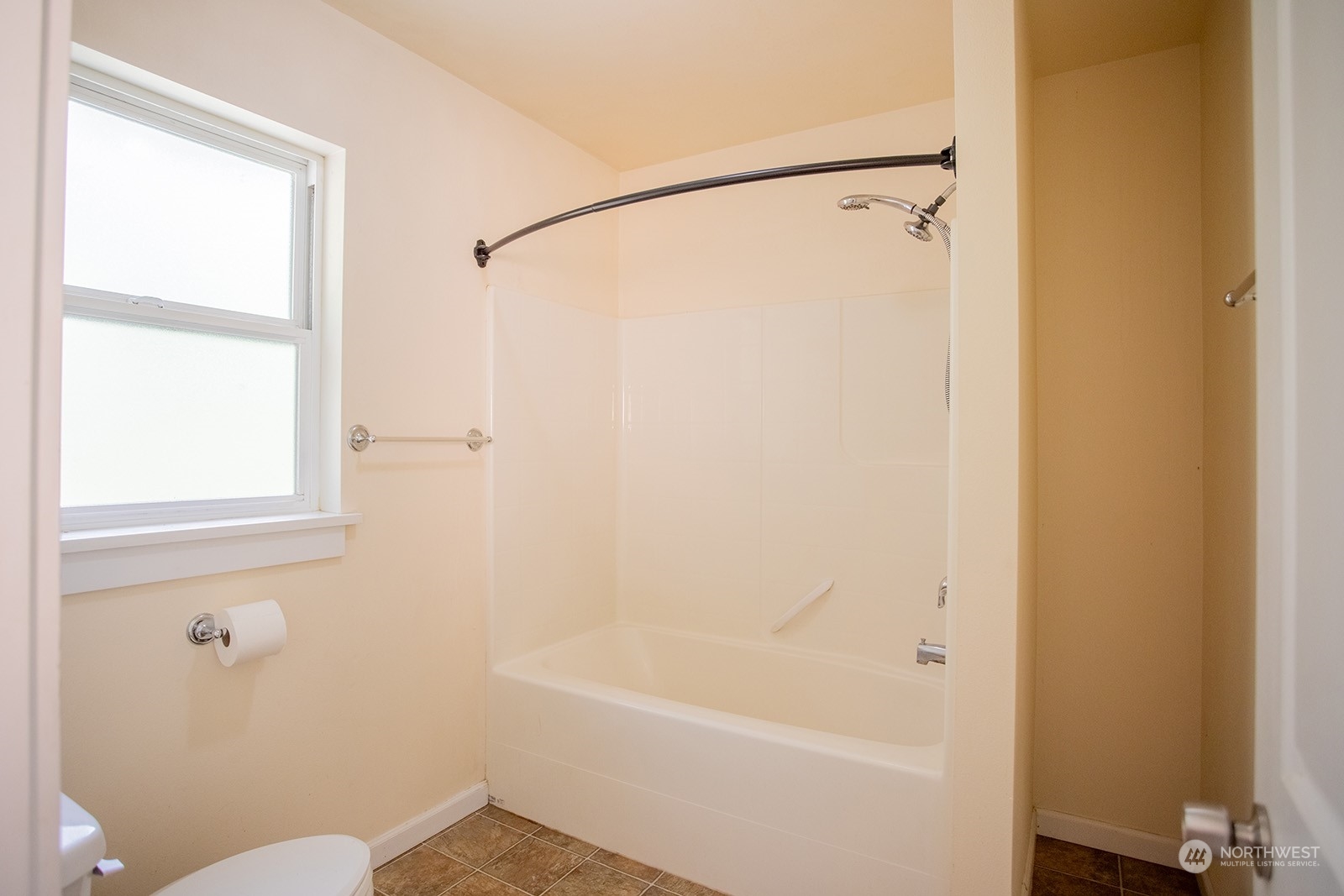 18981 Soundview Boulevard NE