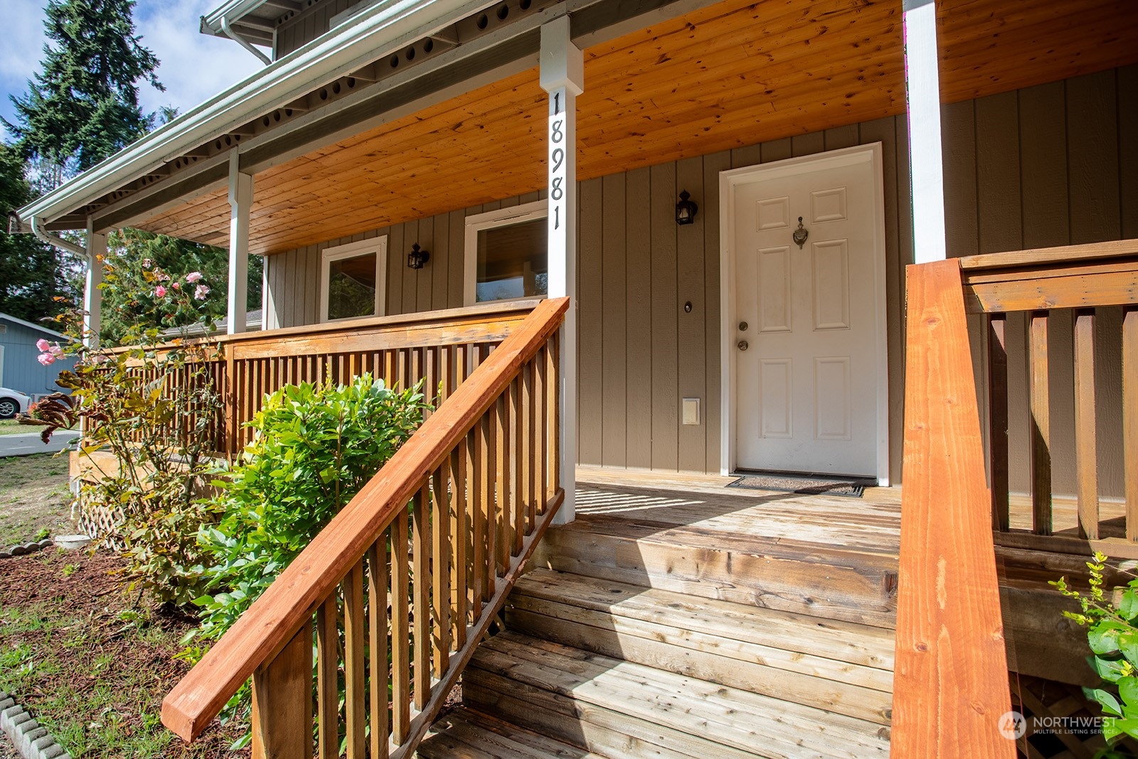 18981 Soundview Boulevard NE