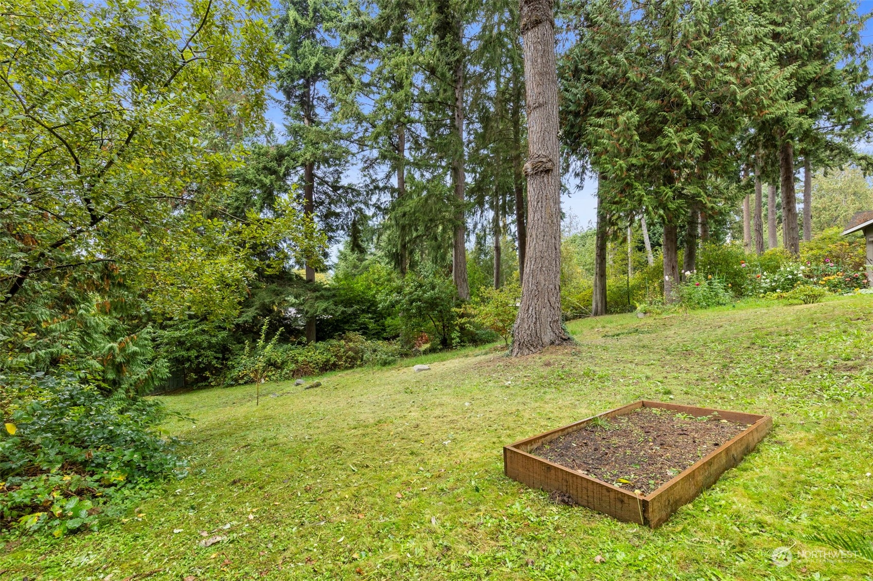 34139 Bridge View Drive NE