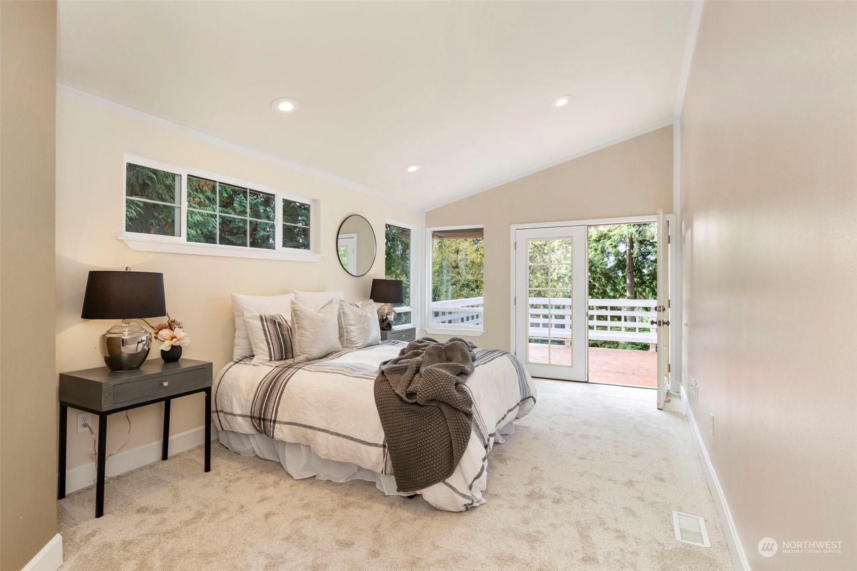 34139 Bridge View Drive NE