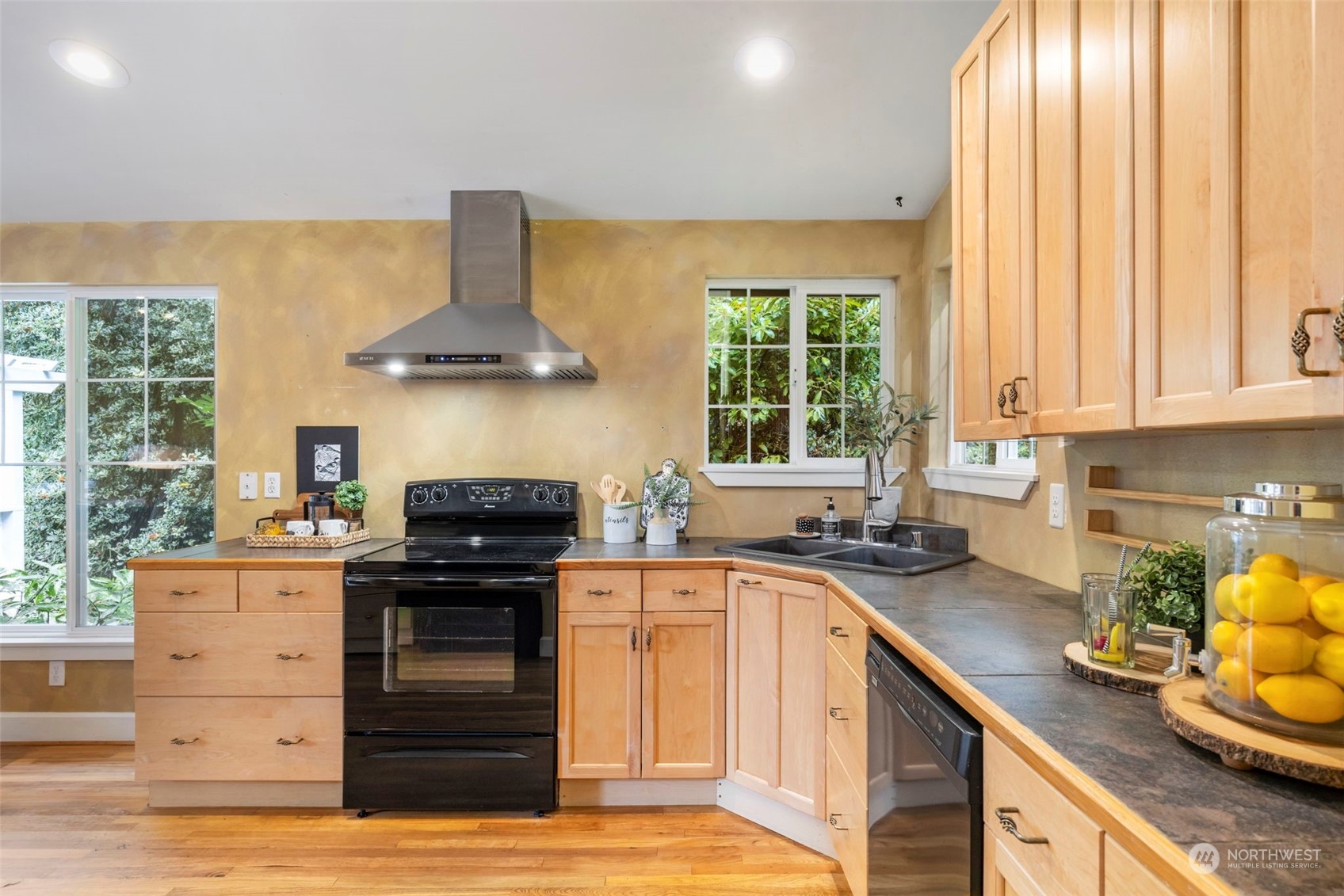 34139 Bridge View Drive NE