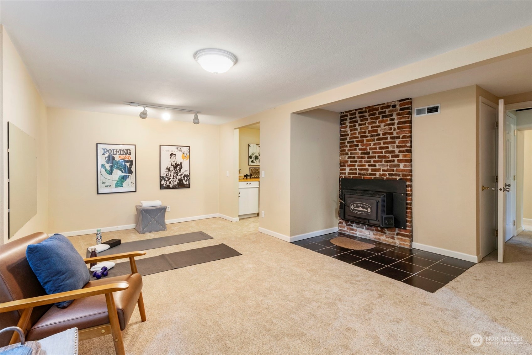 34139 Bridge View Drive NE