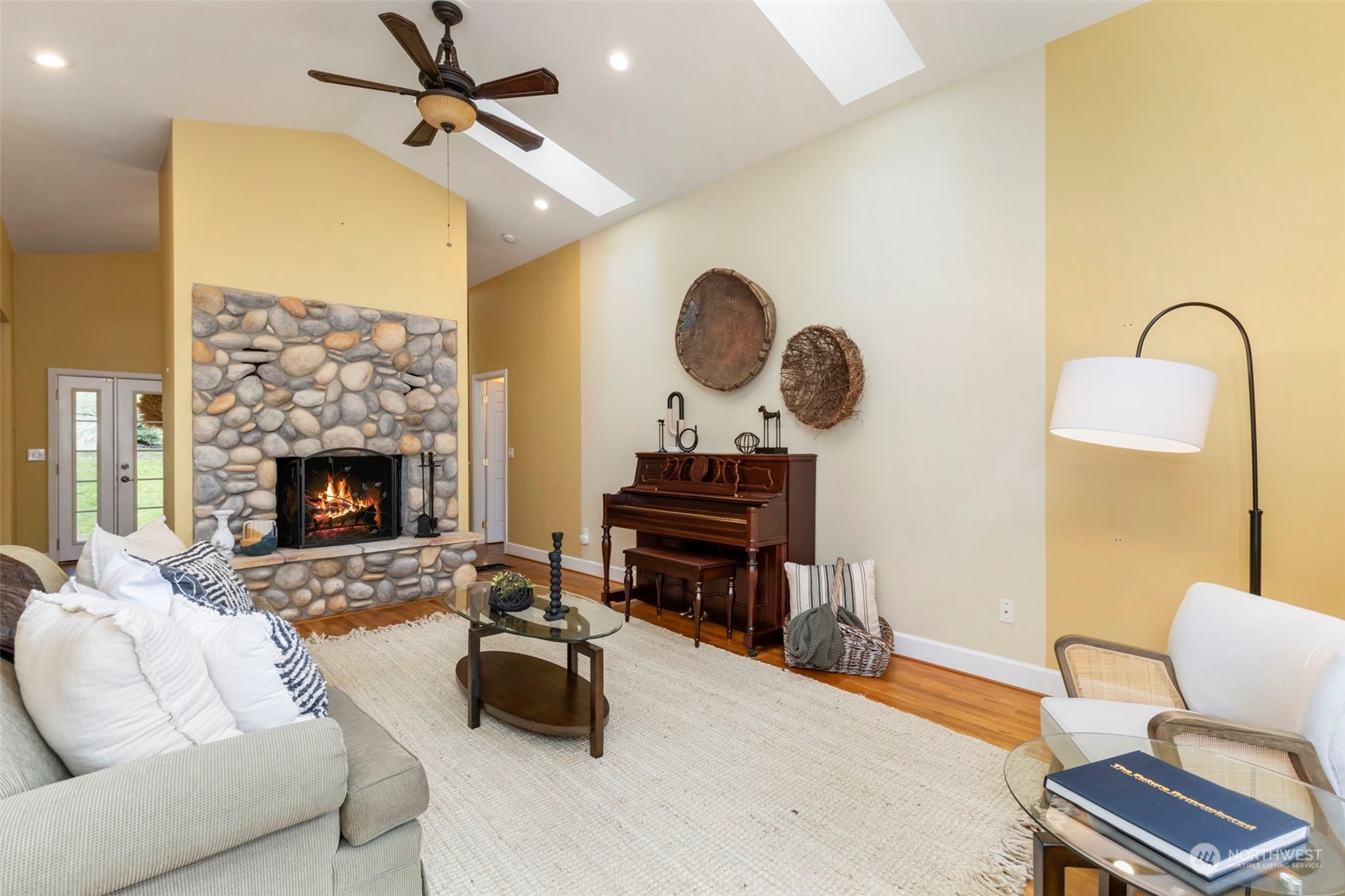 34139 Bridge View Drive NE