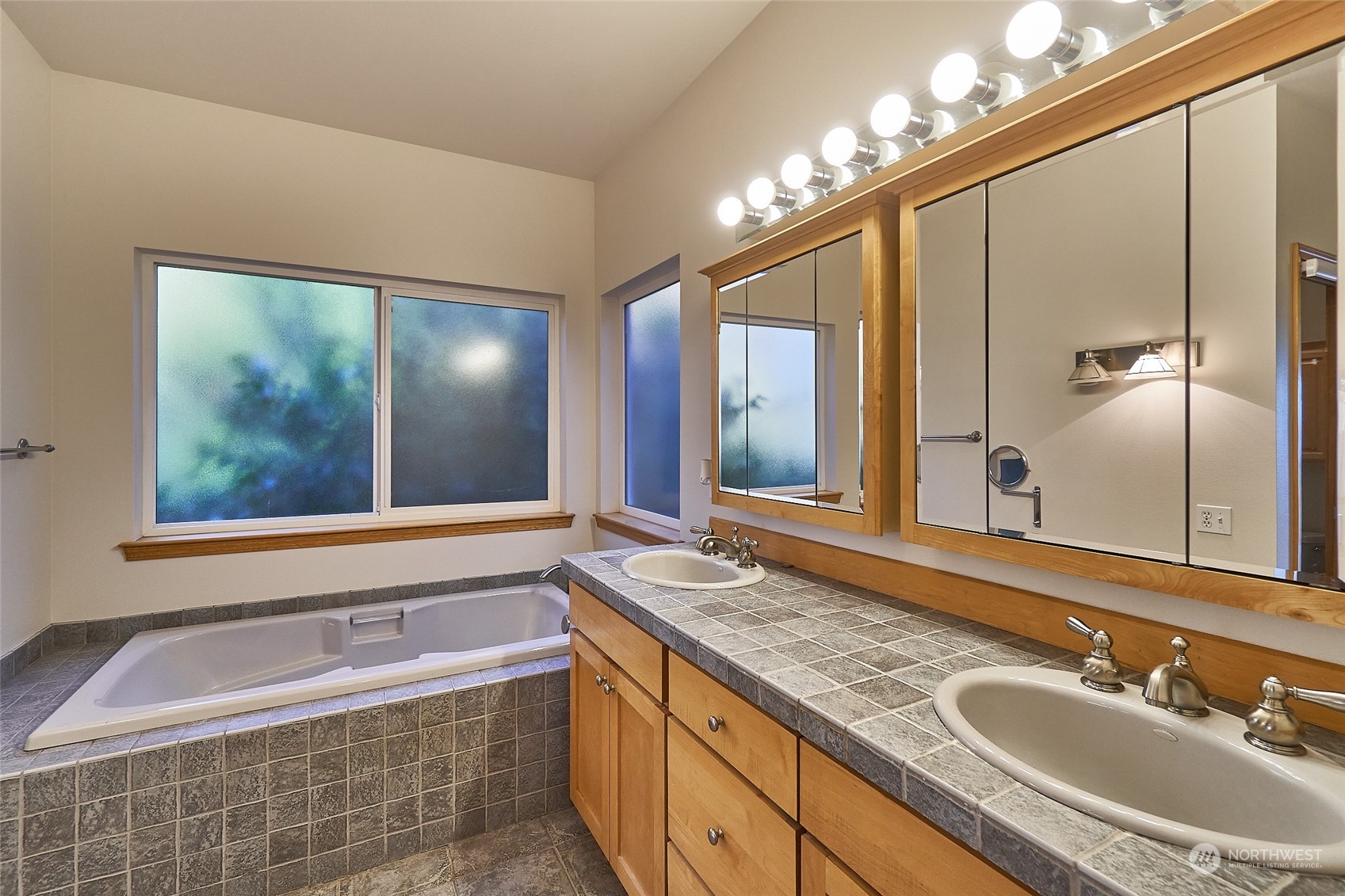 37730 Olympic View Rd NE