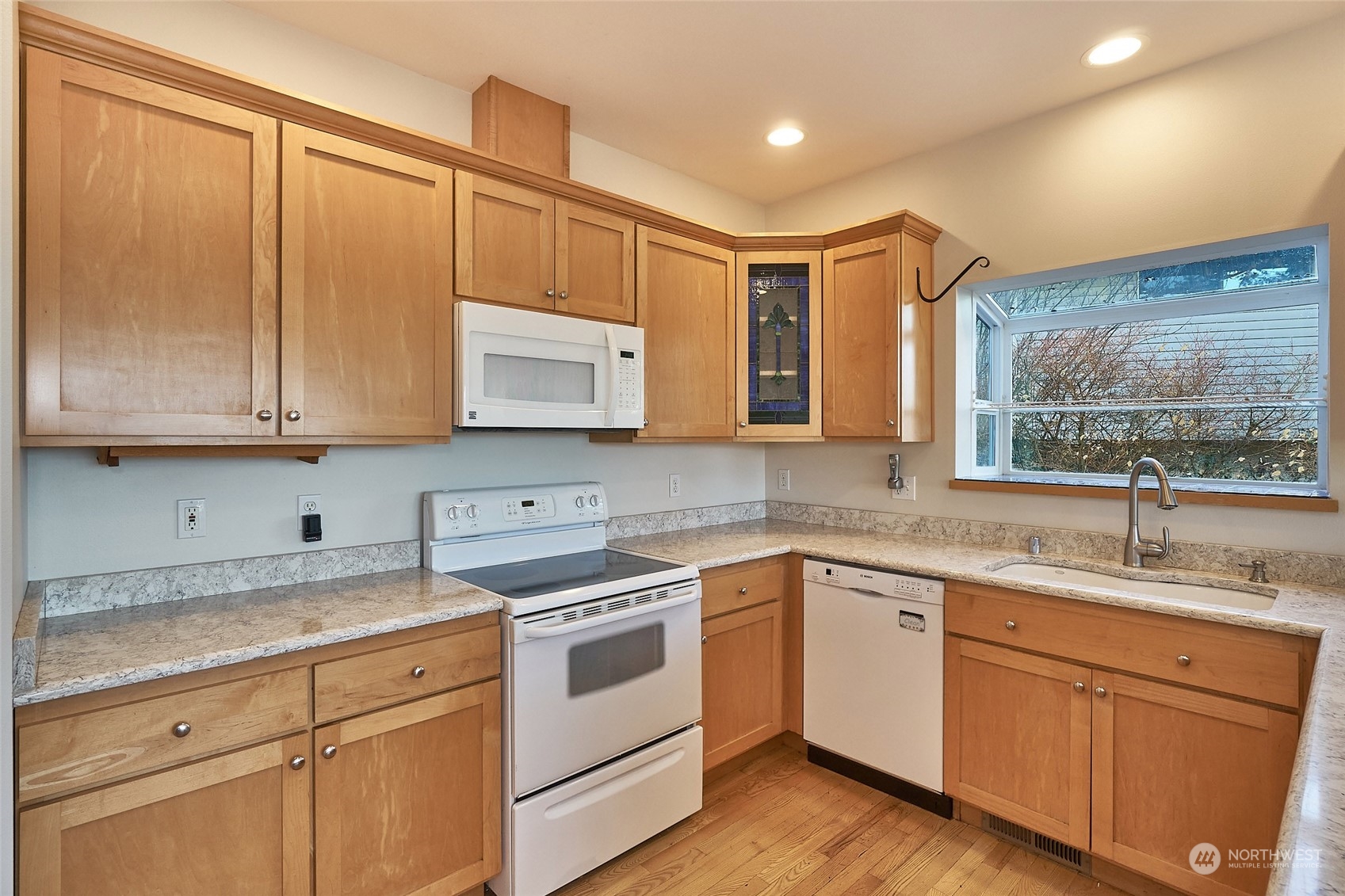 37730 Olympic View Rd NE