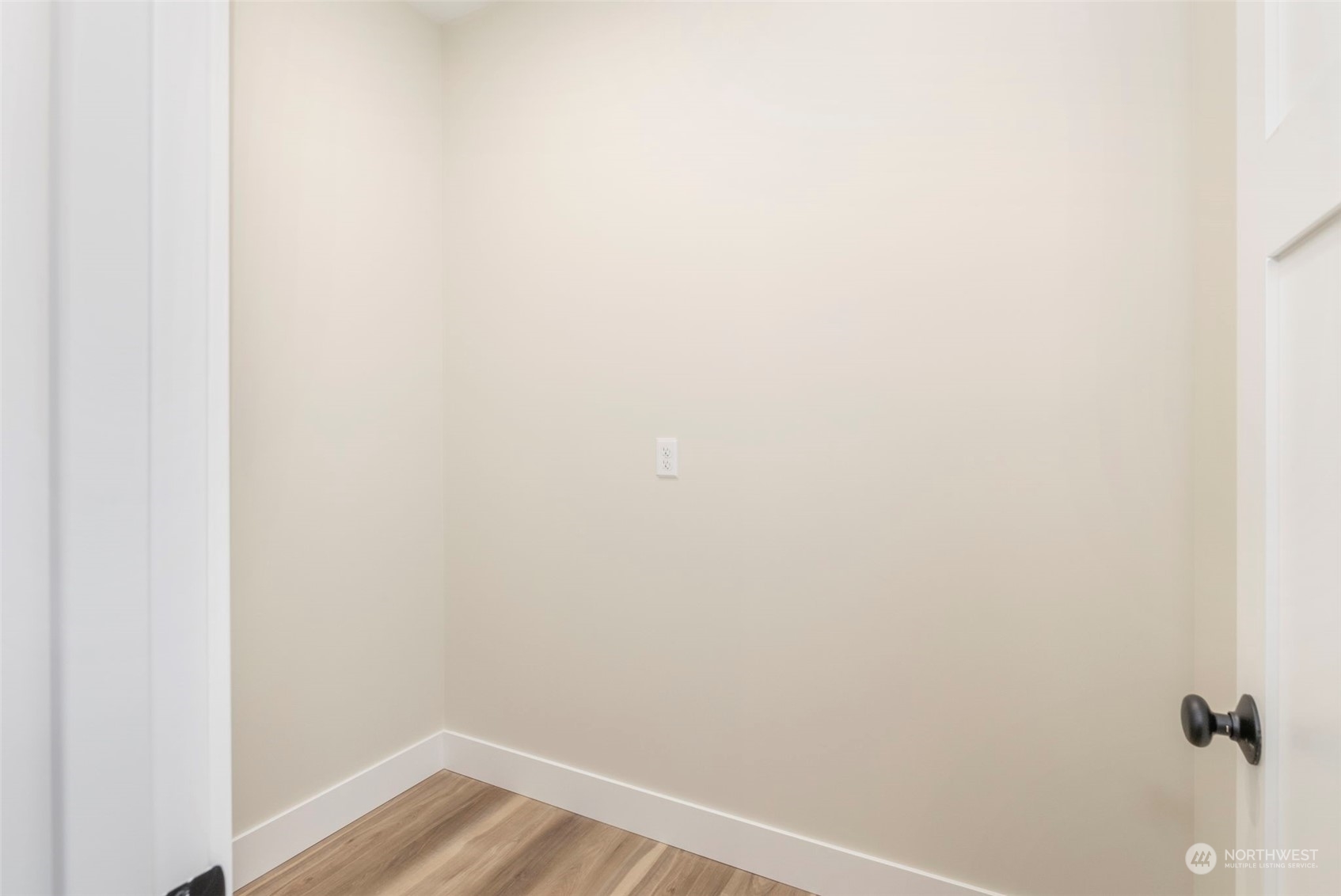 22086 Dewberry Road NE