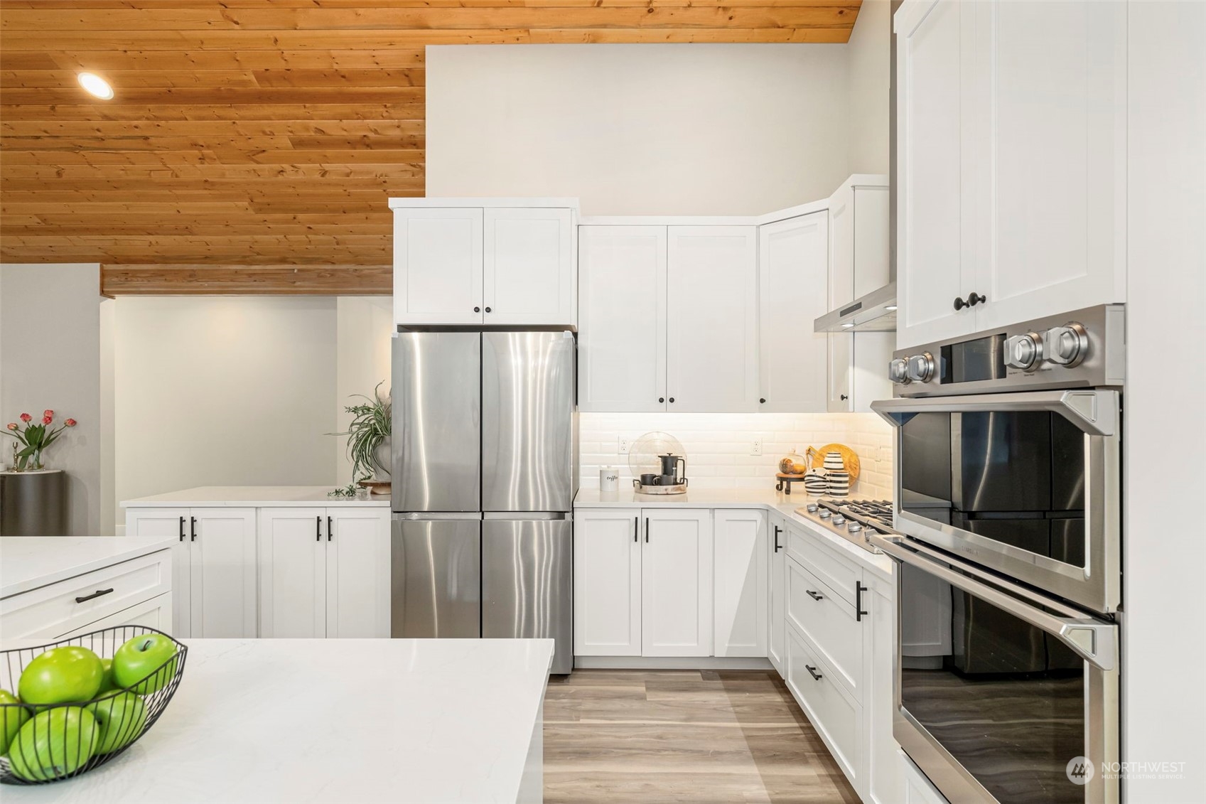 22086 Dewberry Road NE