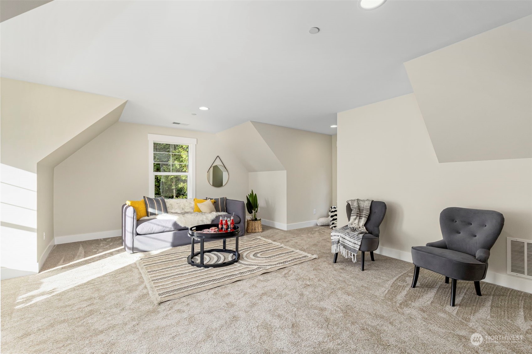 22086 Dewberry Road NE