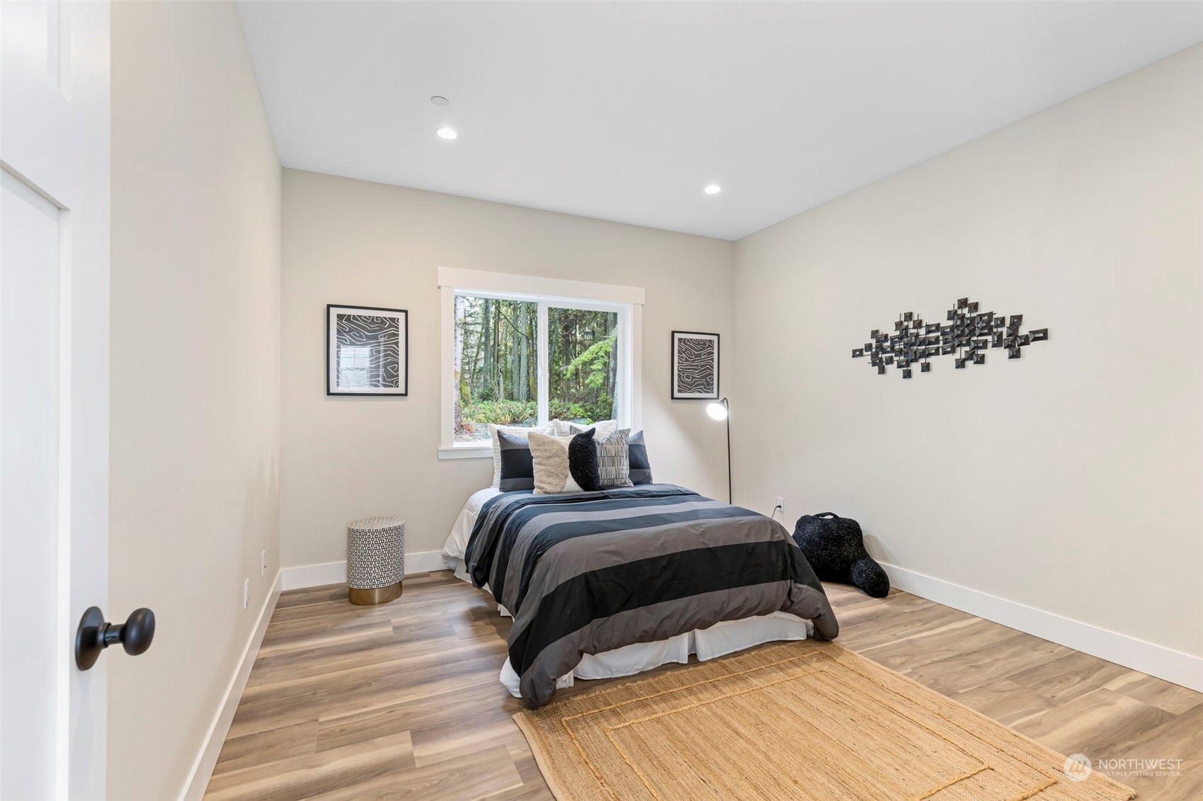 22086 Dewberry Road NE