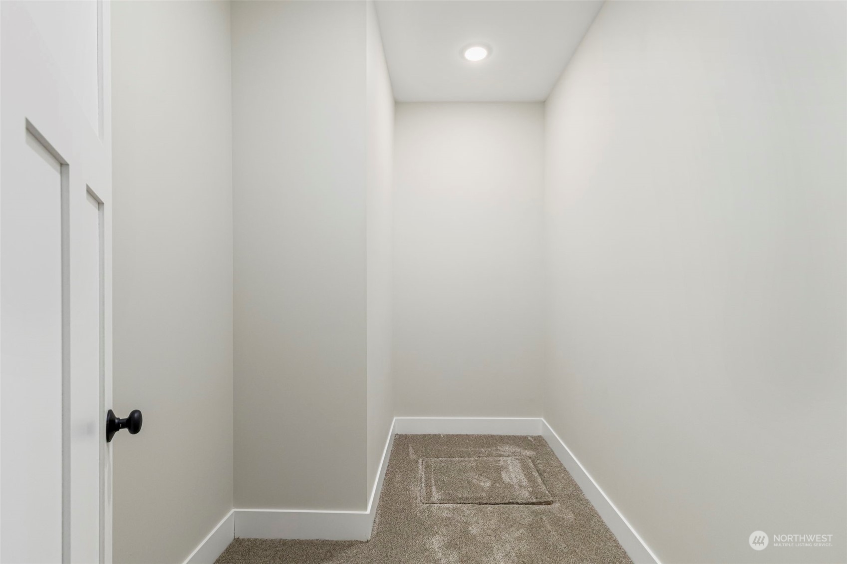 22086 Dewberry Road NE