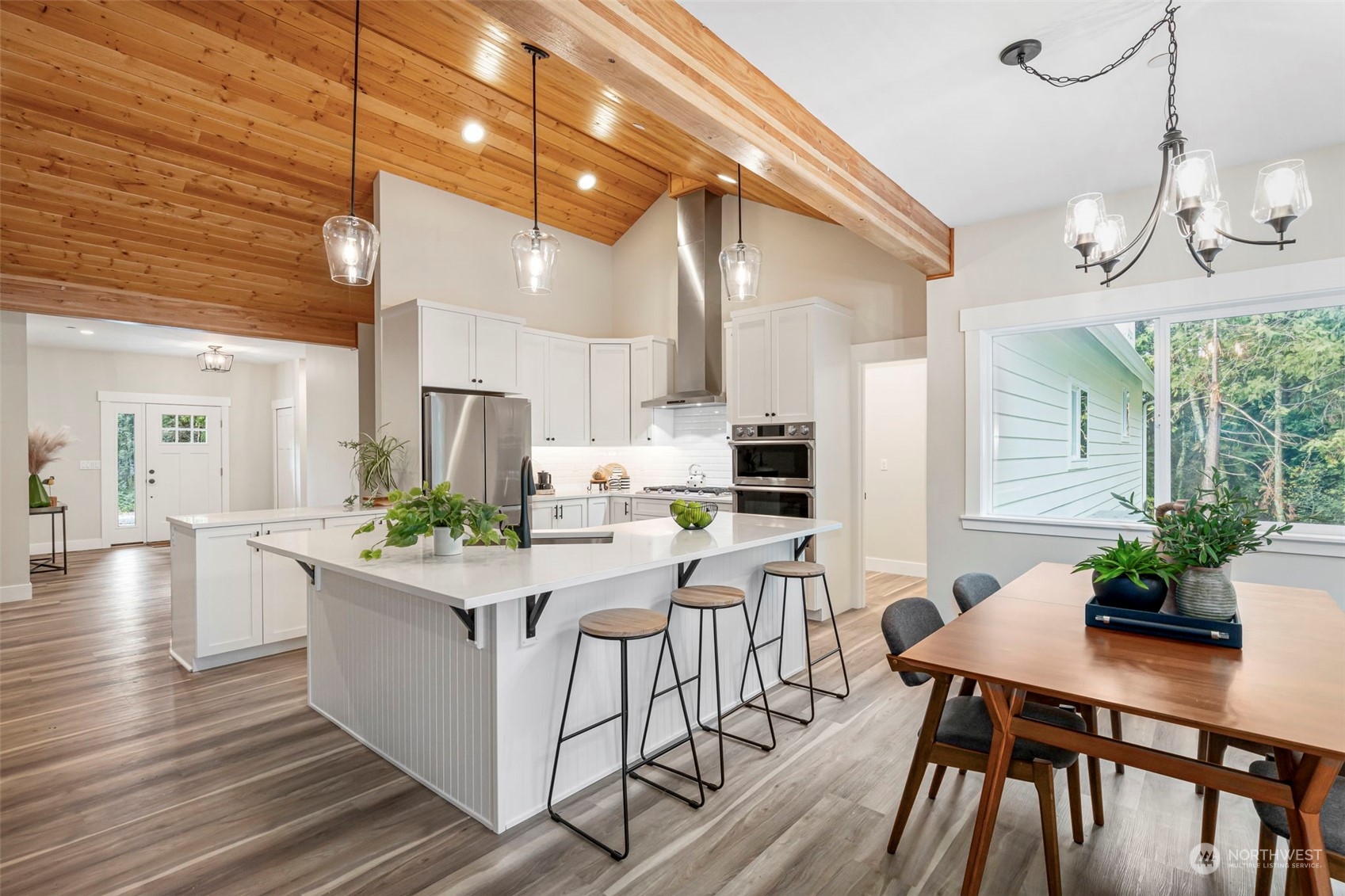 22086 Dewberry Road NE