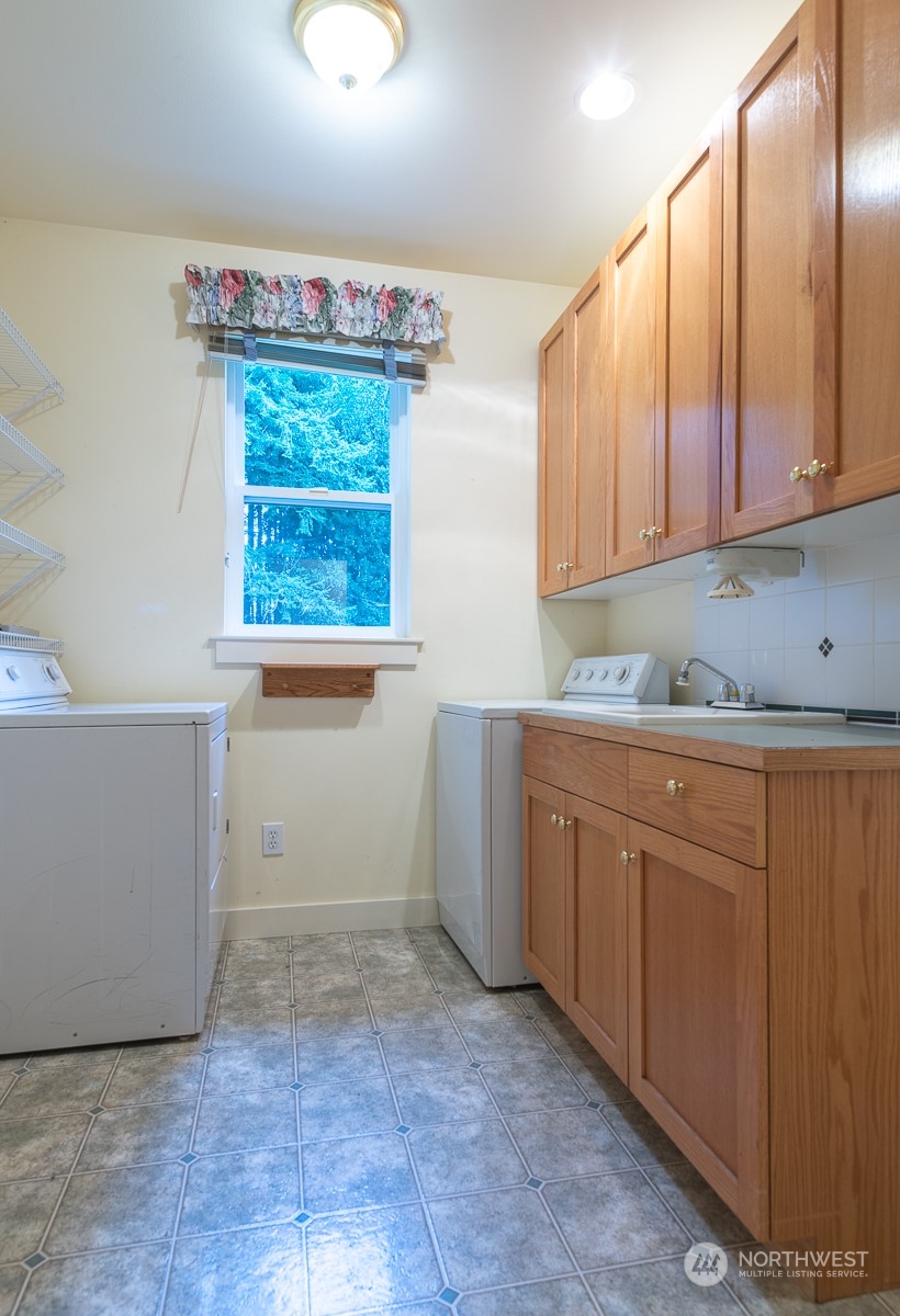 24782 Hillbend Lane NE